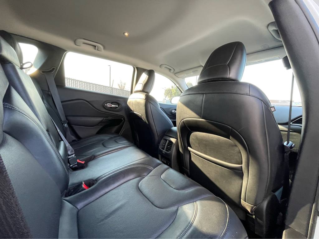 Thumbnail: 2023 Jeep Cherokee - 27