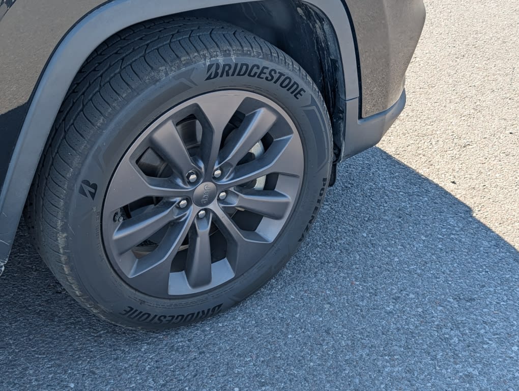 Thumbnail: 2021 Jeep Cherokee - 7
