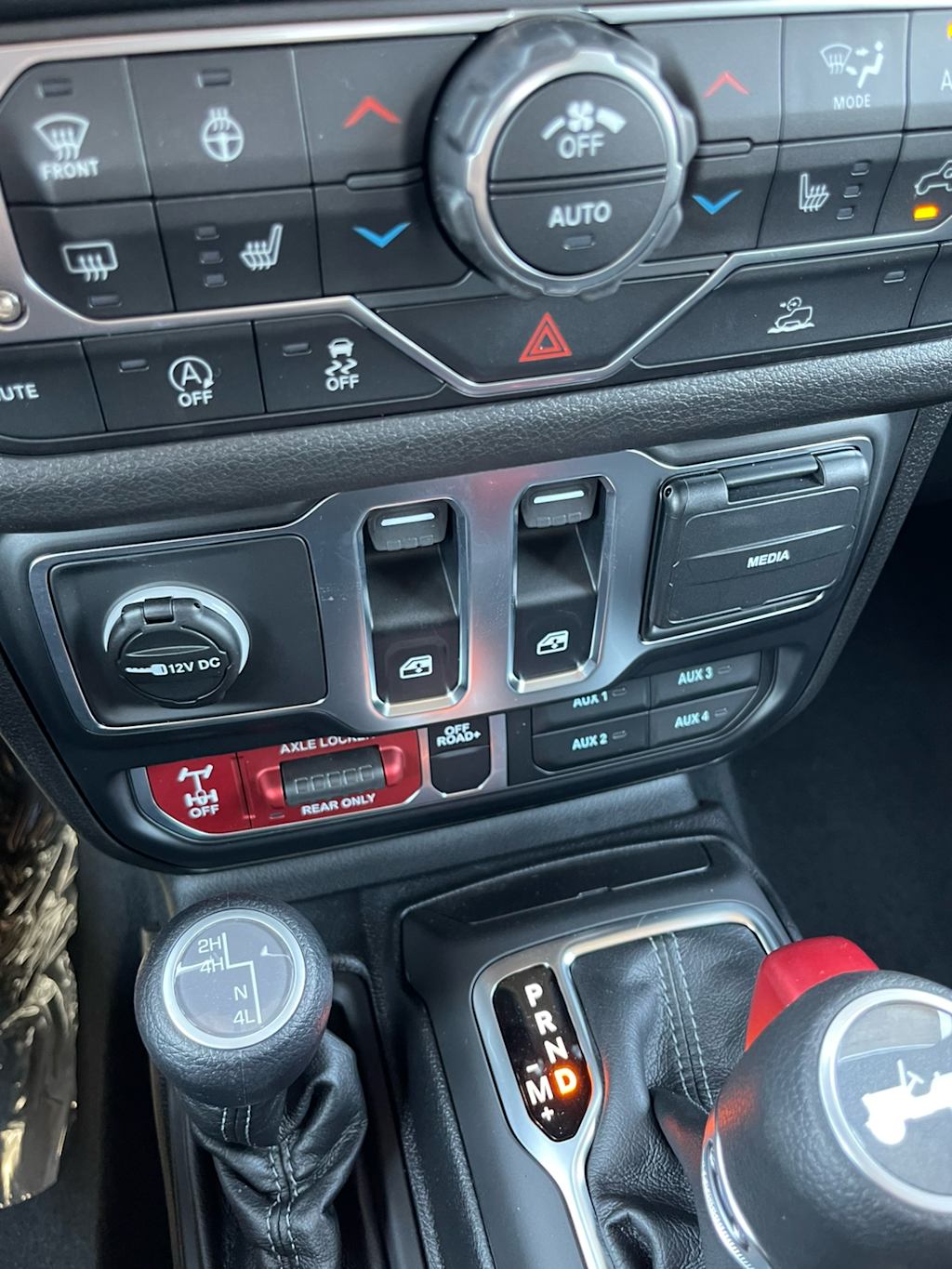 Thumbnail: 2026 Jeep Wrangler - 24