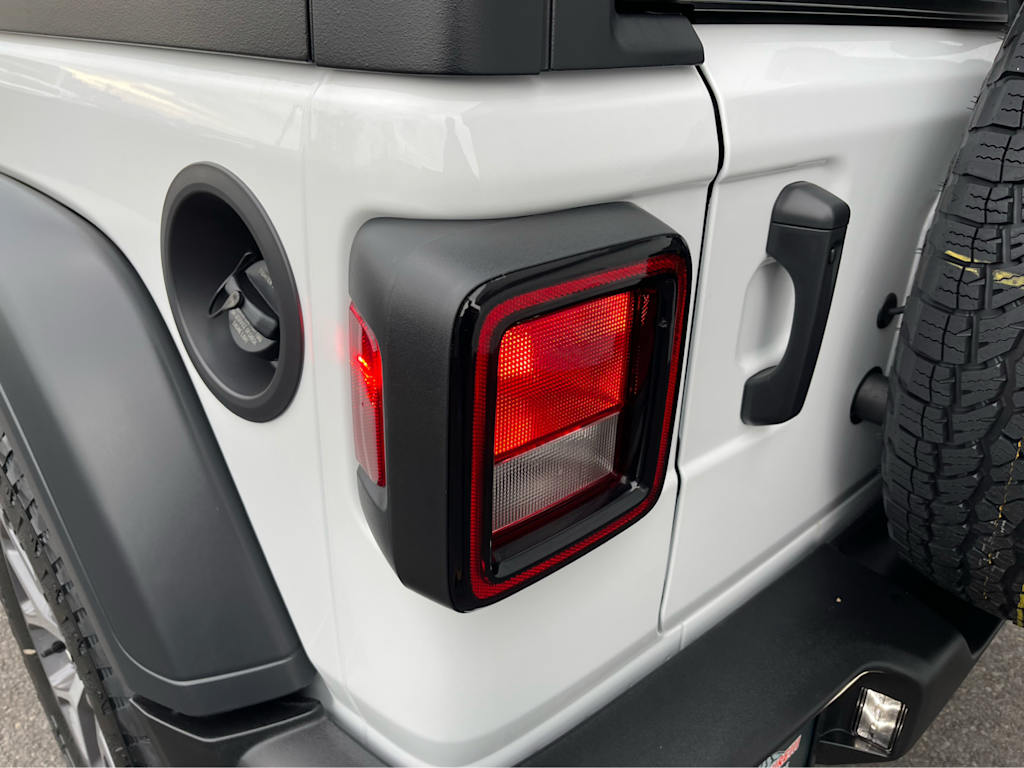 Thumbnail: 2026 Jeep Wrangler - 19