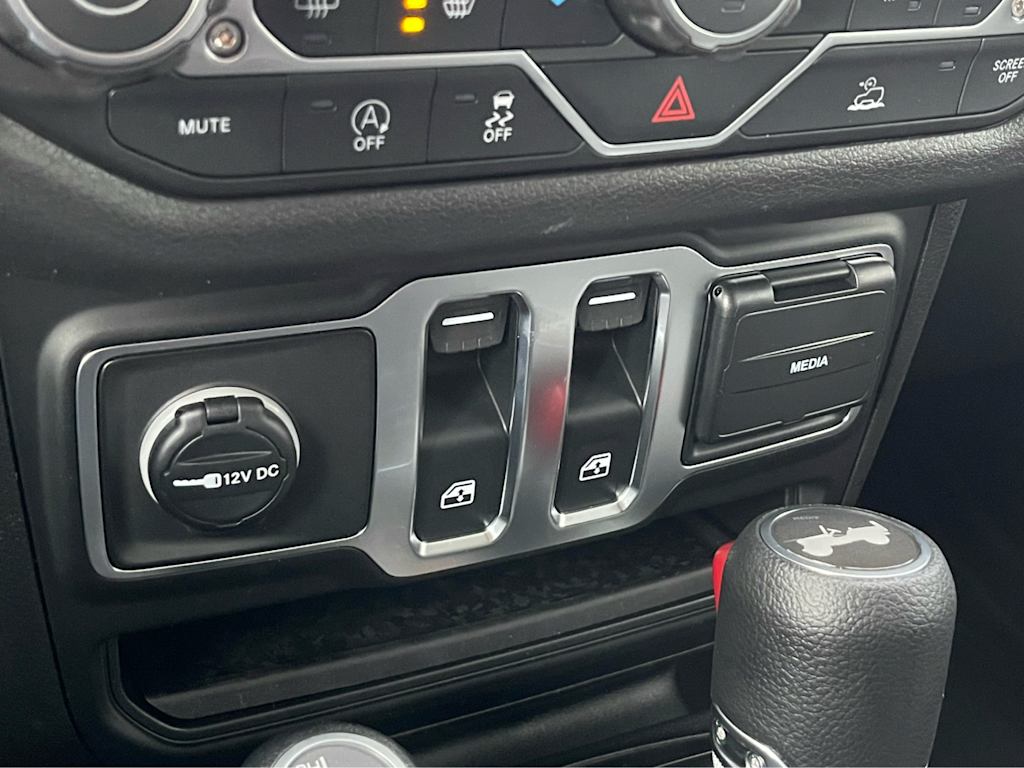 Thumbnail: 2026 Jeep Wrangler - 22