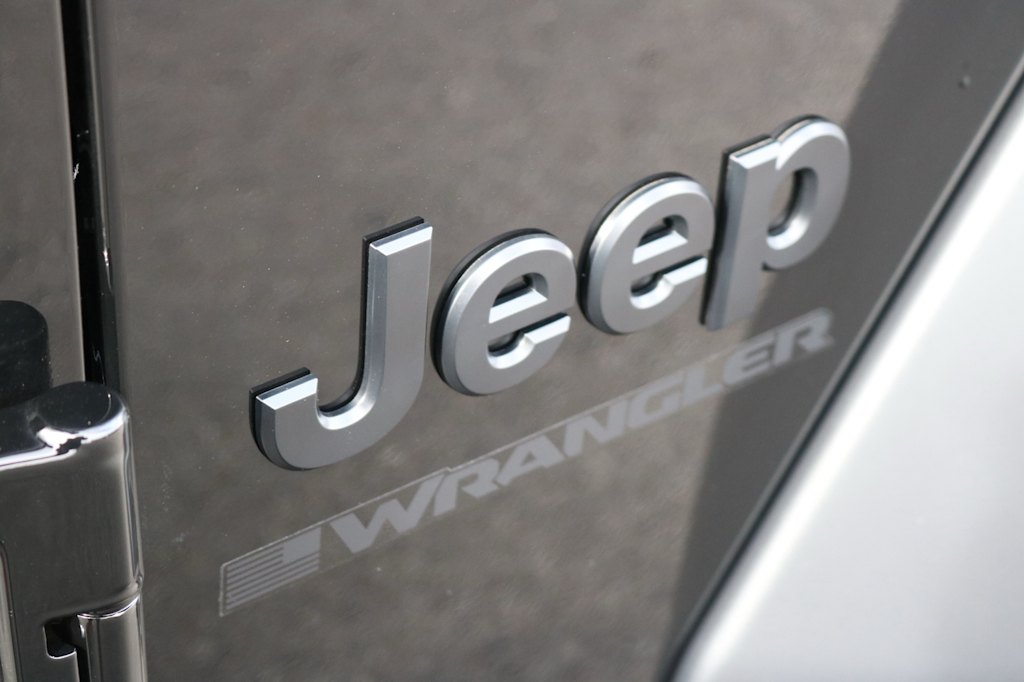 Thumbnail: 2026 Jeep Wrangler - 6