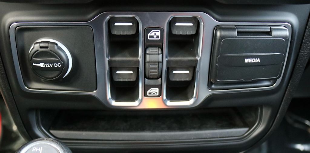Thumbnail: 2026 Jeep Wrangler - 23