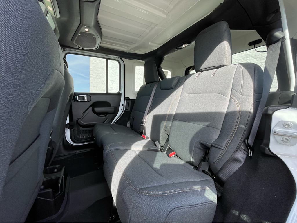 Thumbnail: 2026 Jeep Wrangler - 26