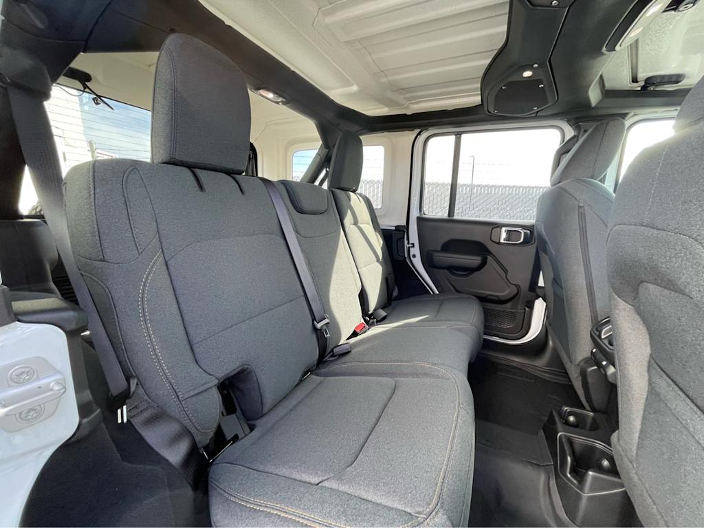 Thumbnail: 2026 Jeep Wrangler - 28