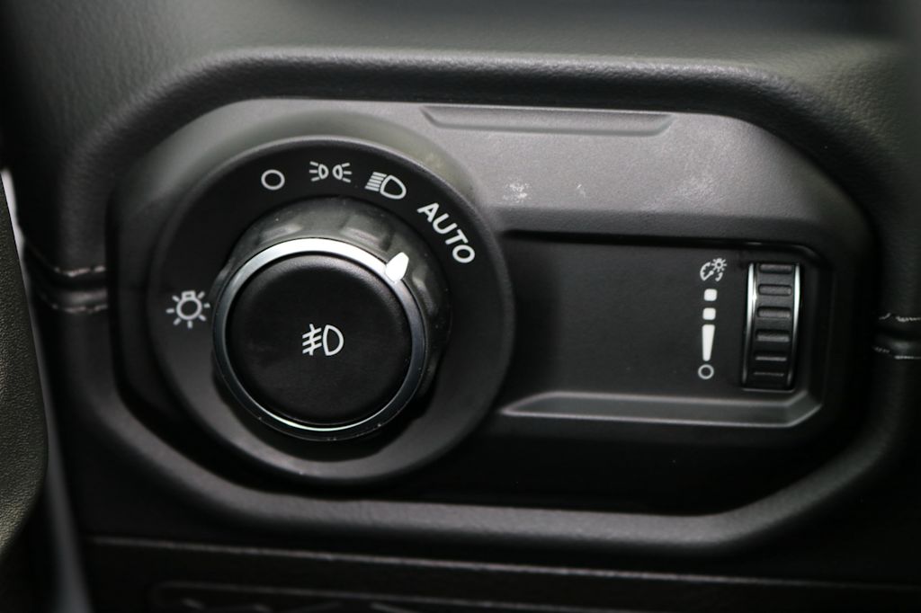 Thumbnail: 2026 Jeep Wrangler - 24