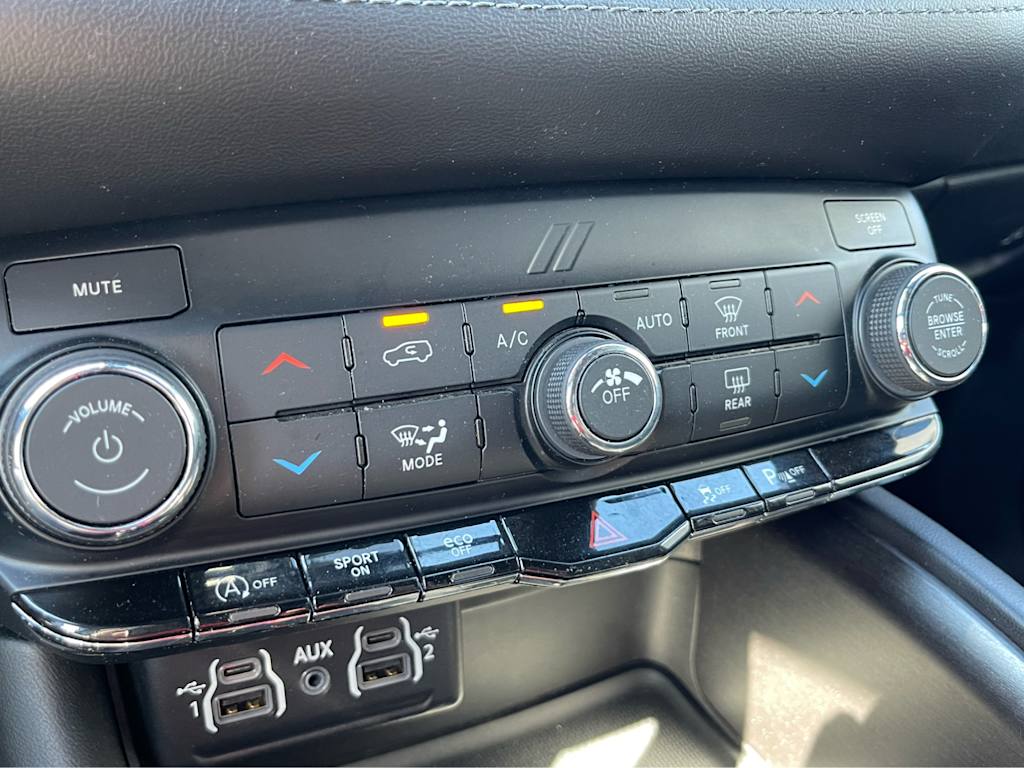 Thumbnail: 2023 Dodge Durango - 21