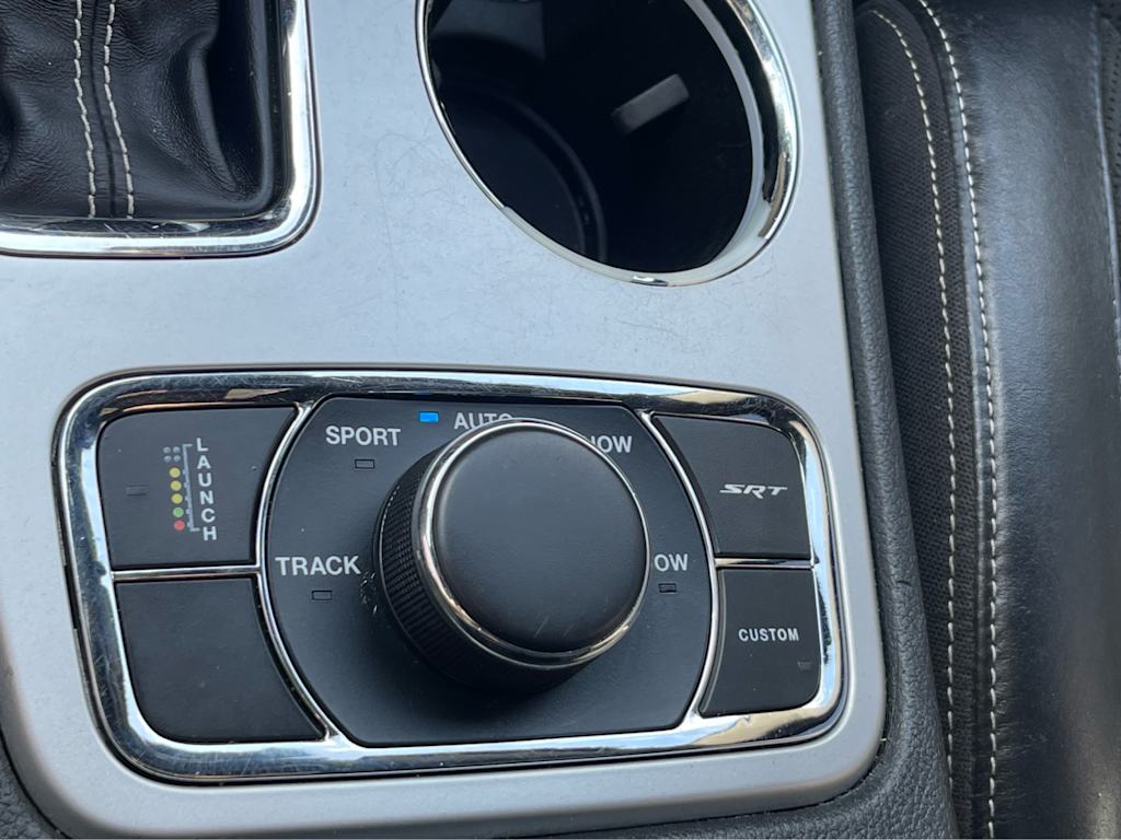 Thumbnail: 2016 Jeep Grand Cherokee - 19