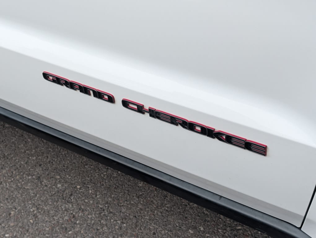 Thumbnail: 2019 Jeep Grand Cherokee - 16