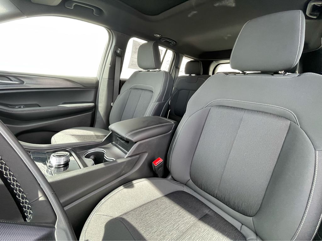Thumbnail: 2025 Jeep Grand Cherokee - 8