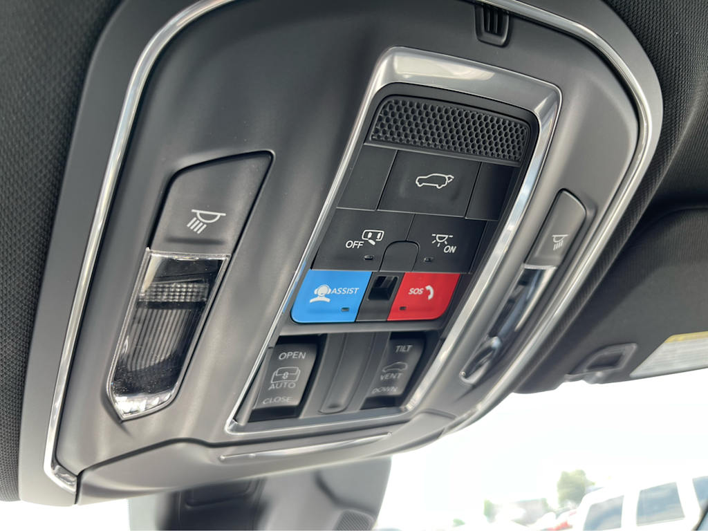 Thumbnail: 2025 Jeep Grand Cherokee - 25