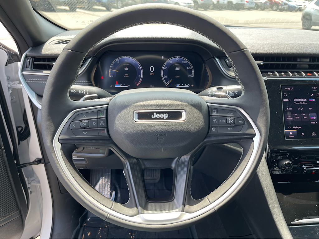 Thumbnail: 2025 Jeep Grand Cherokee - 12