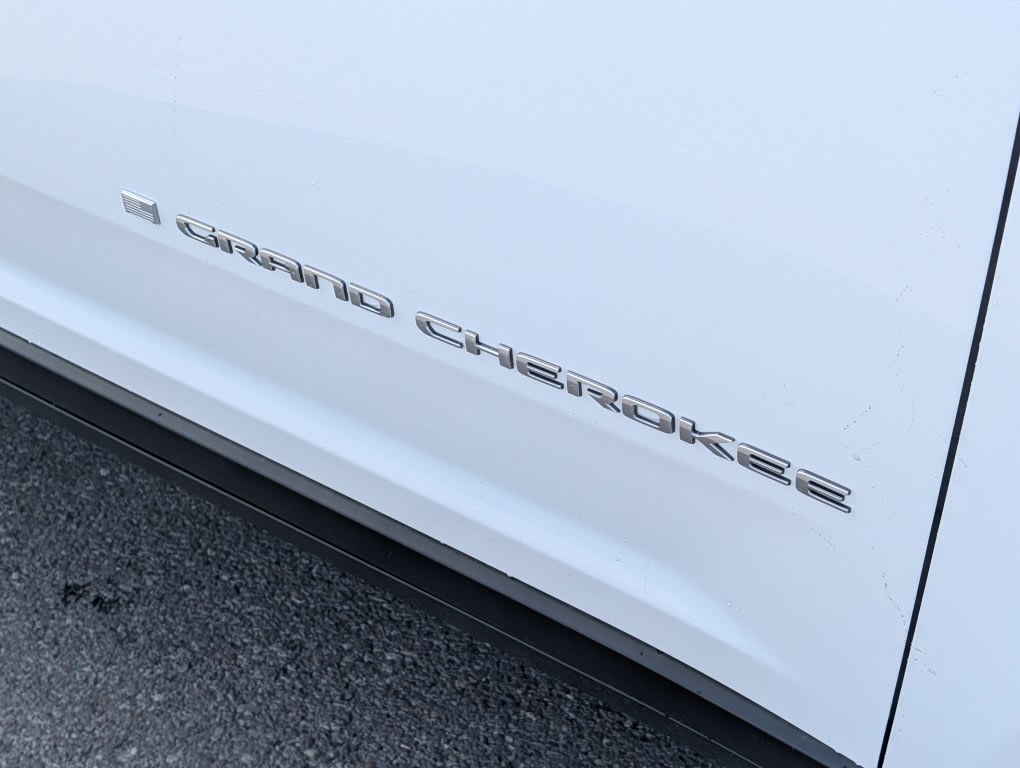 Thumbnail: 2026 Jeep Grand Cherokee - 20