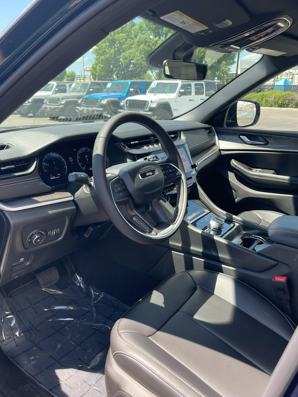 Thumbnail: 2026 Jeep Grand Cherokee - 2