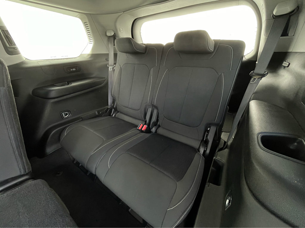 2022 Jeep Grand Cherokee L Laredo 21