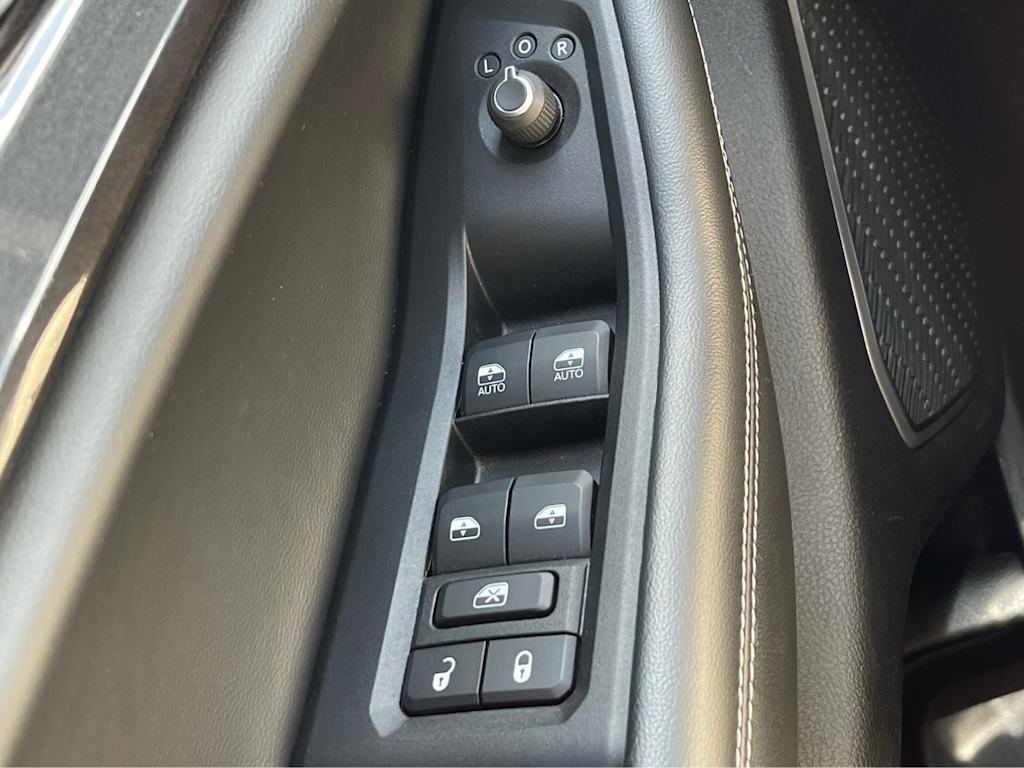 2022 Jeep Grand Cherokee L Laredo 26
