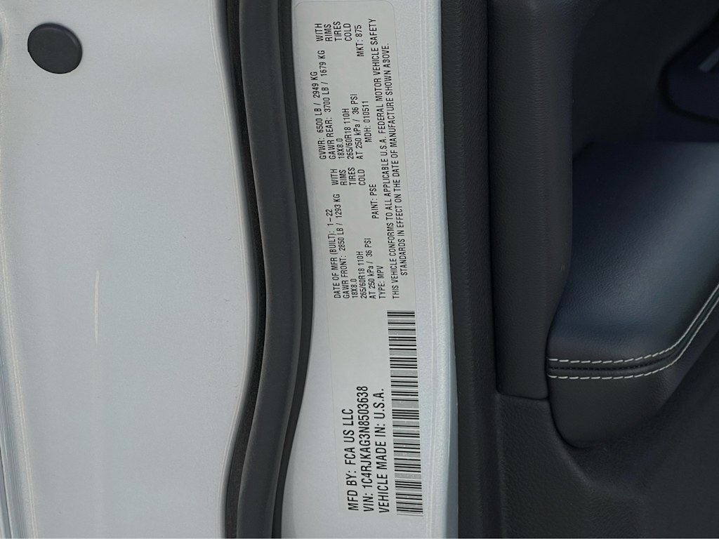 2022 Jeep Grand Cherokee L Laredo 17
