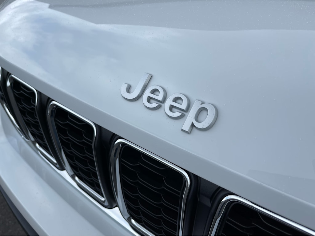 Thumbnail: 2025 Jeep Grand Cherokee L - 6