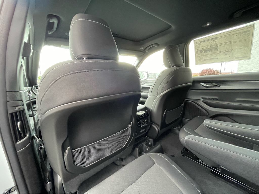 Thumbnail: 2025 Jeep Grand Cherokee L - 11