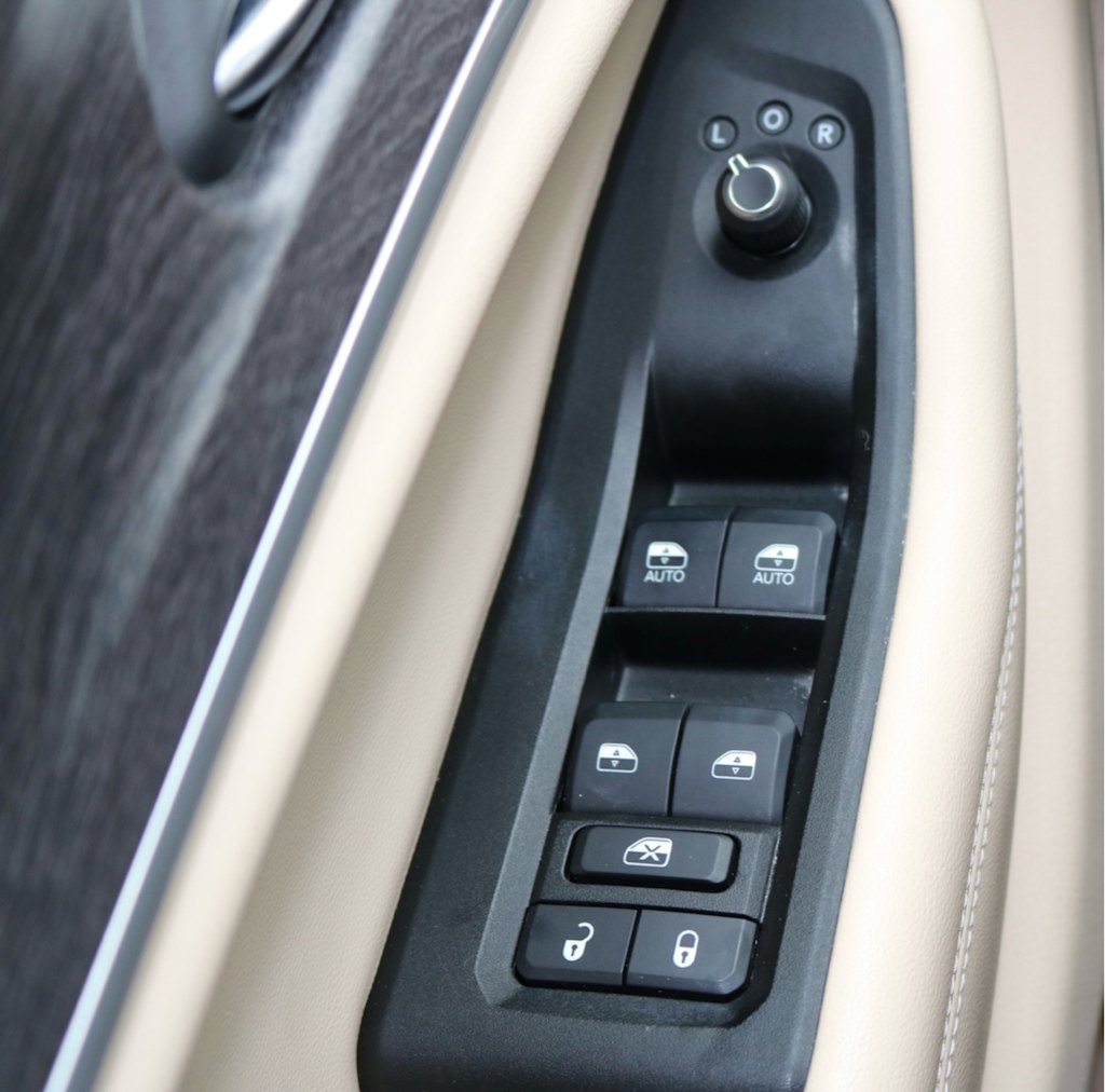 Thumbnail: 2021 Jeep Grand Cherokee L - 25