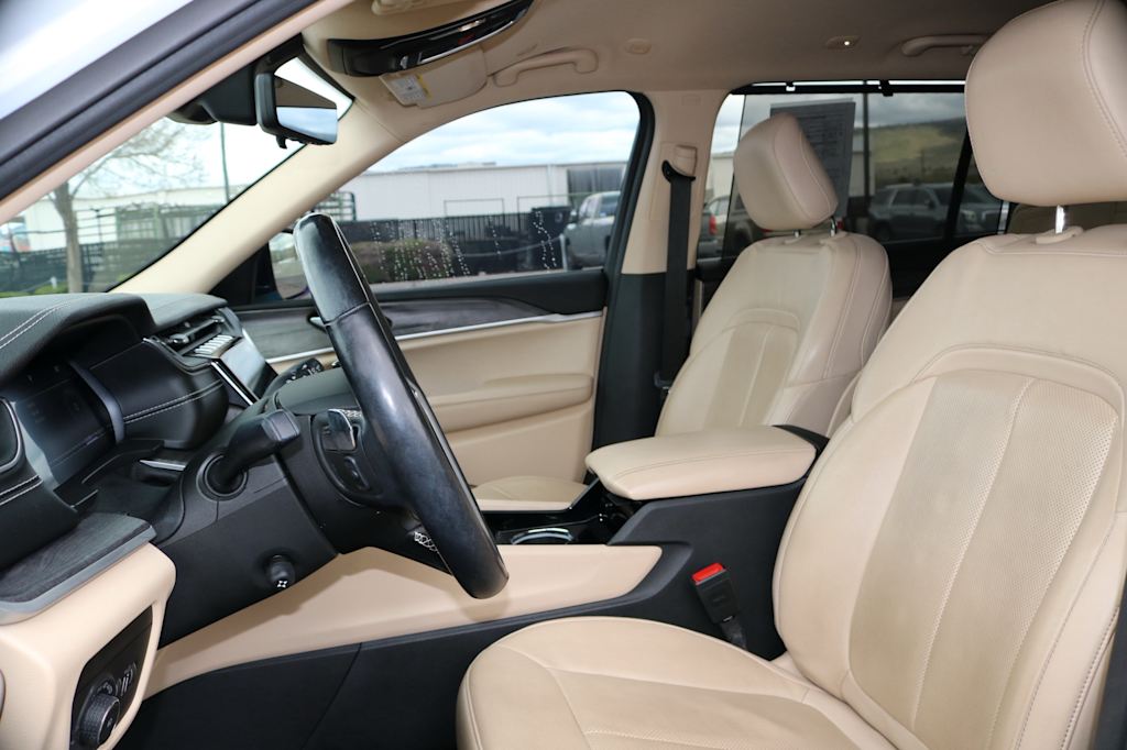 Thumbnail: 2021 Jeep Grand Cherokee L - 9