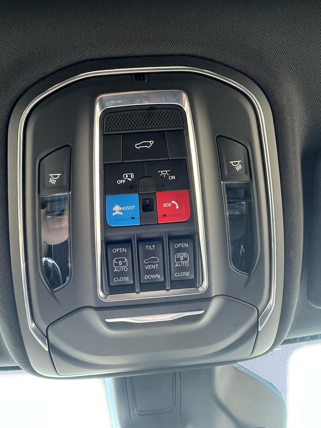 Thumbnail: 2026 Jeep Grand Cherokee L - 21
