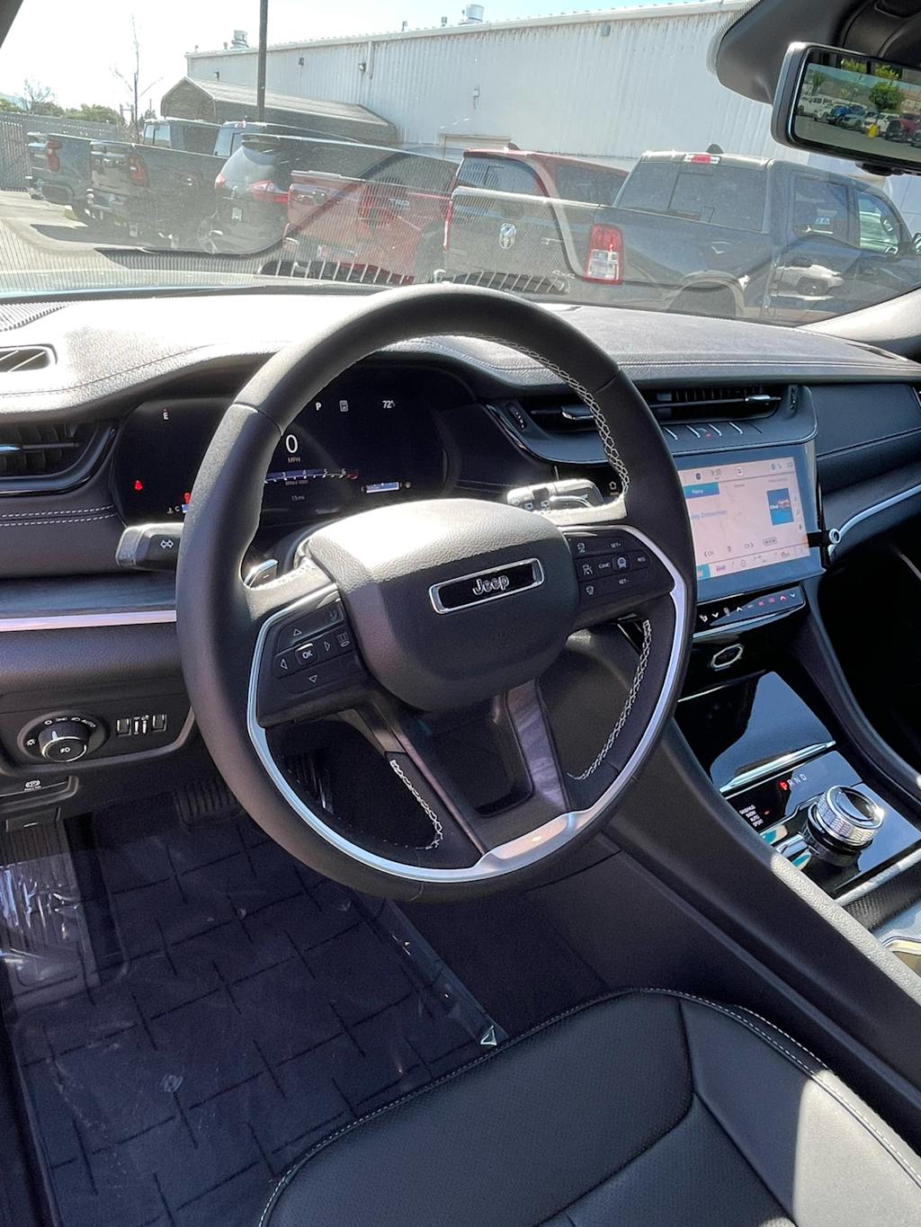 Thumbnail: 2026 Jeep Grand Cherokee L - 12