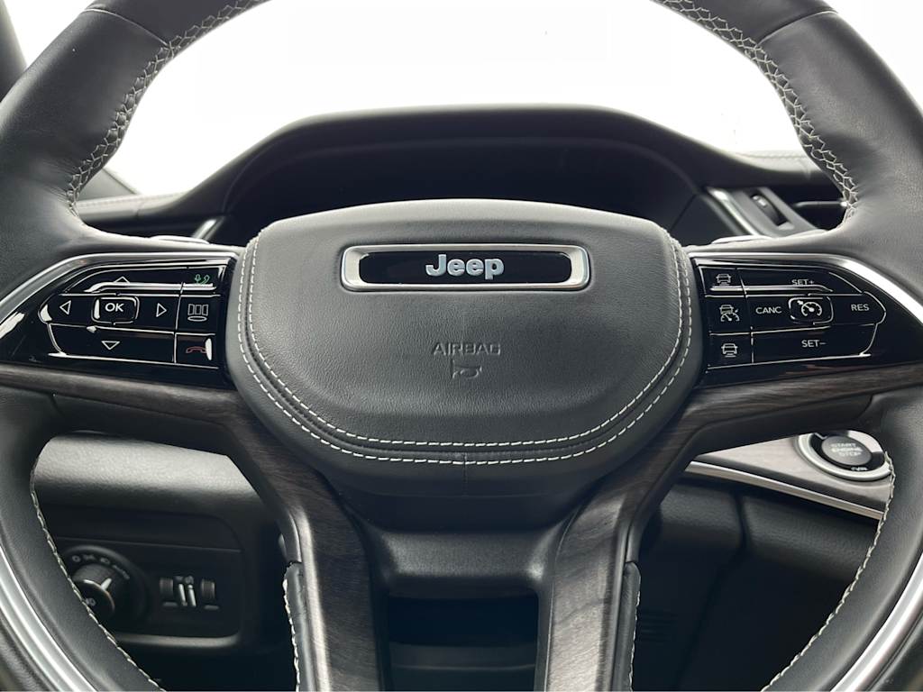 2021 Jeep Grand Cherokee L Overland 18