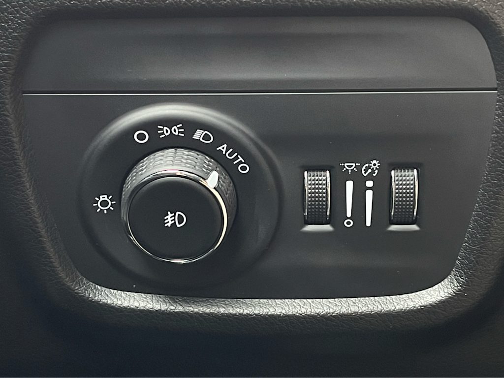 2021 Jeep Grand Cherokee L Overland 21