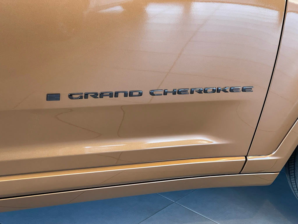 Thumbnail: 2026 Jeep Grand Cherokee L - 20