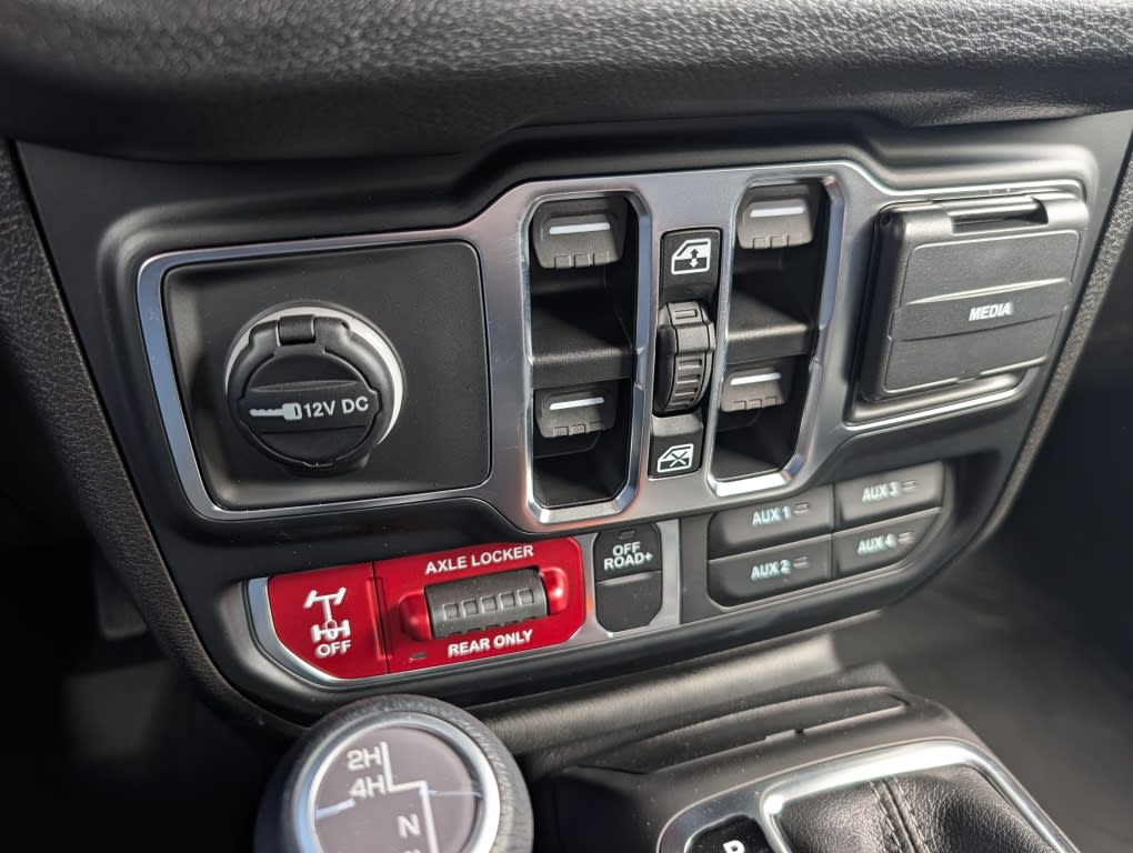 Thumbnail: 2026 Jeep Wrangler - 22