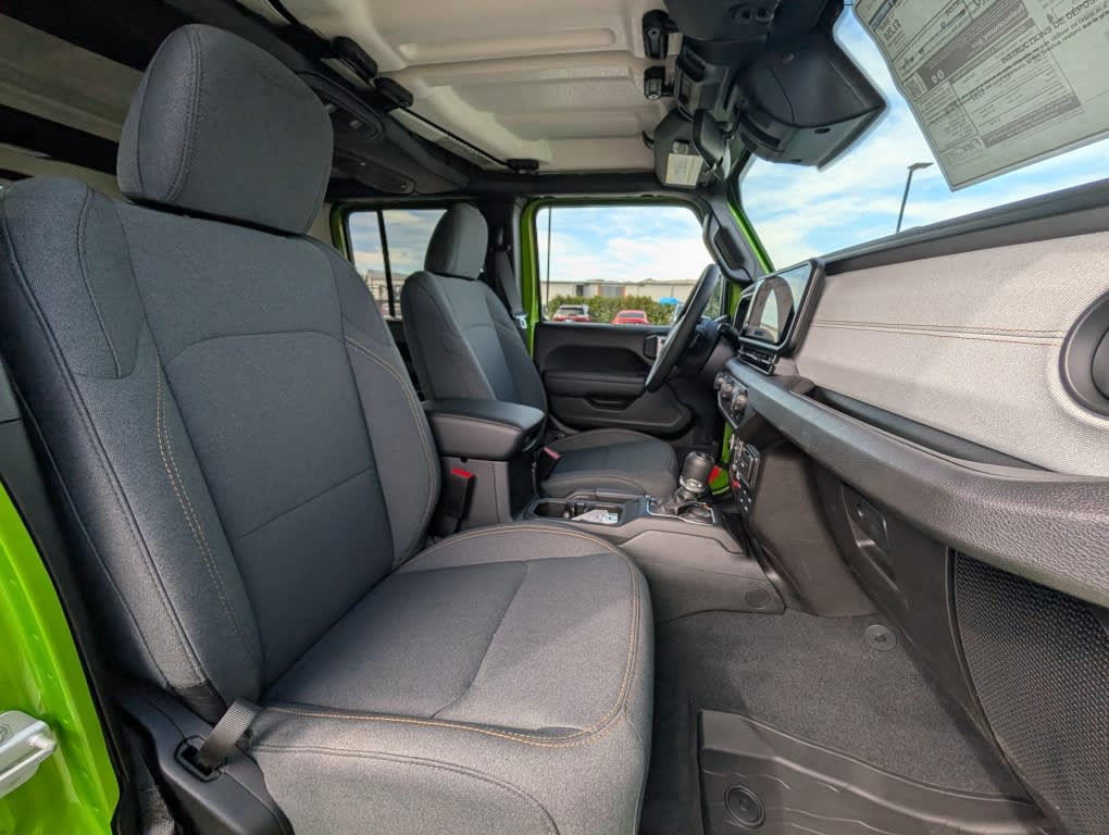 Thumbnail: 2026 Jeep Wrangler - 9