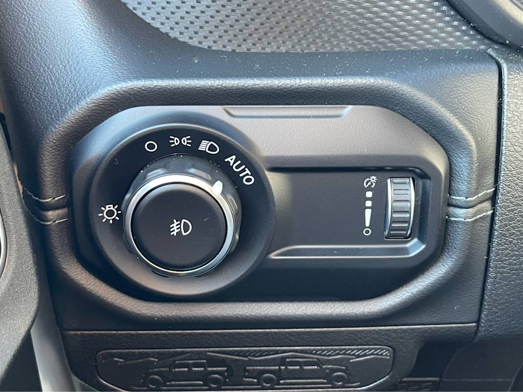 Thumbnail: 2024 Jeep Wrangler - 24