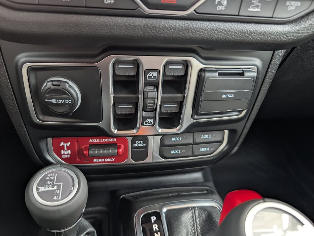 Thumbnail: 2026 Jeep Wrangler - 24