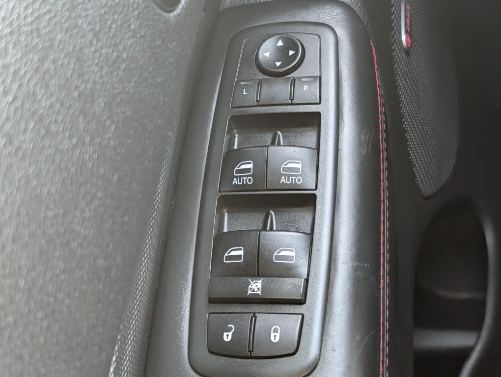 Thumbnail: 2018 Dodge Durango - 23