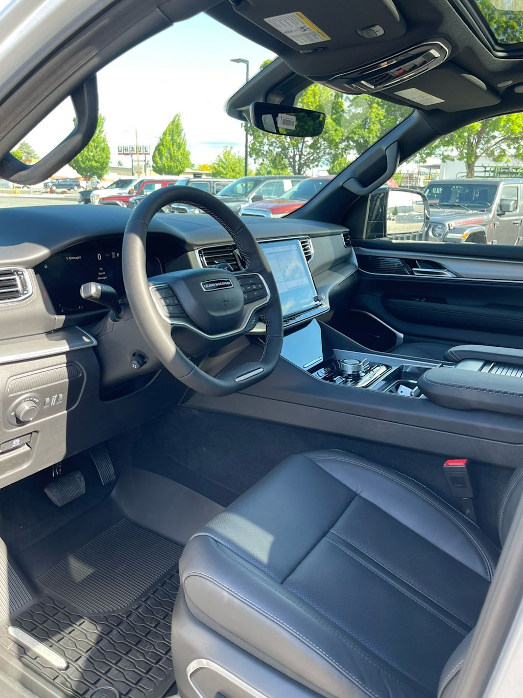 Thumbnail: 2026 Jeep Grand Wagoneer L - 2