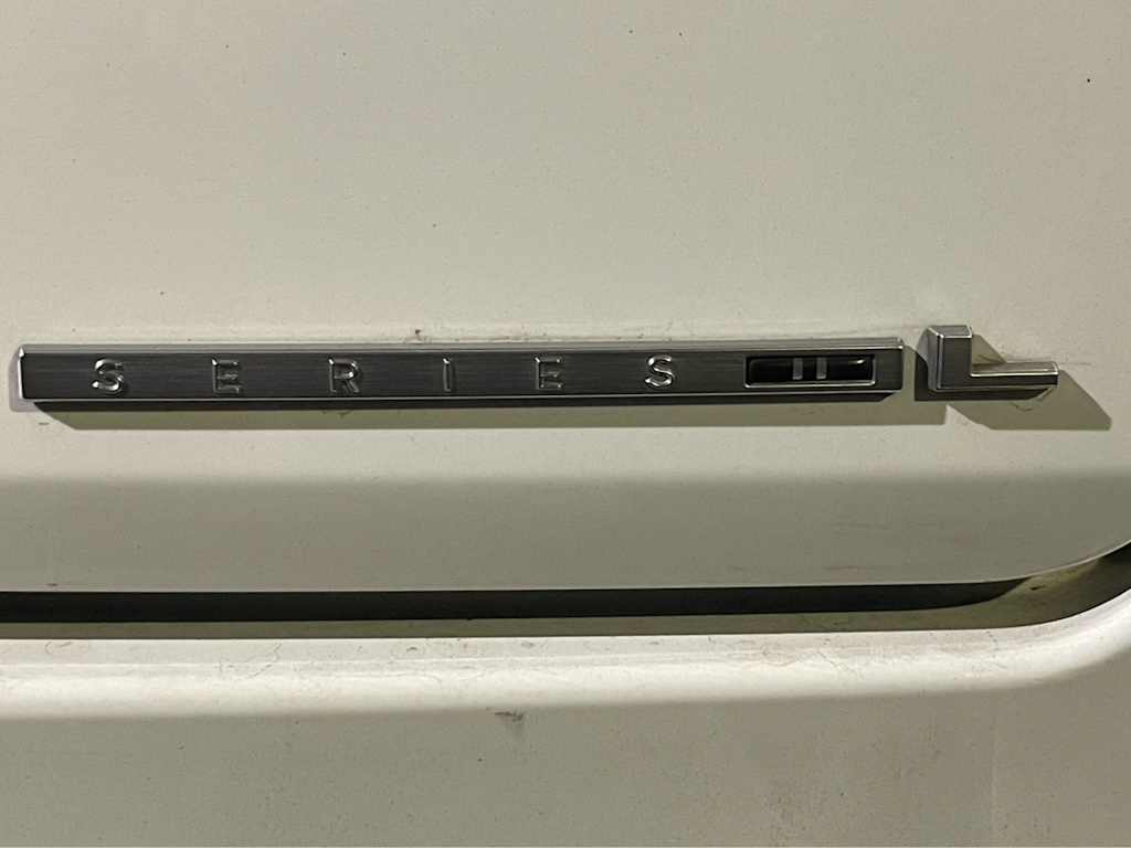 Thumbnail: 2023 Jeep Wagoneer - 10