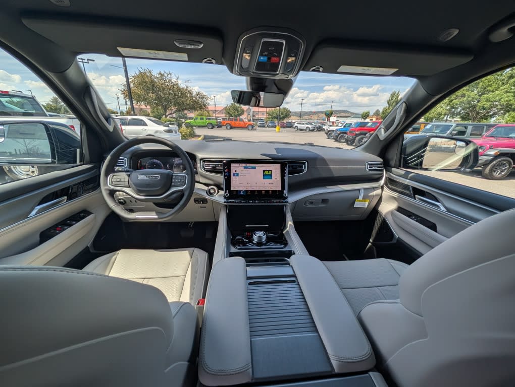 Thumbnail: 2026 Jeep Grand Wagoneer - 2