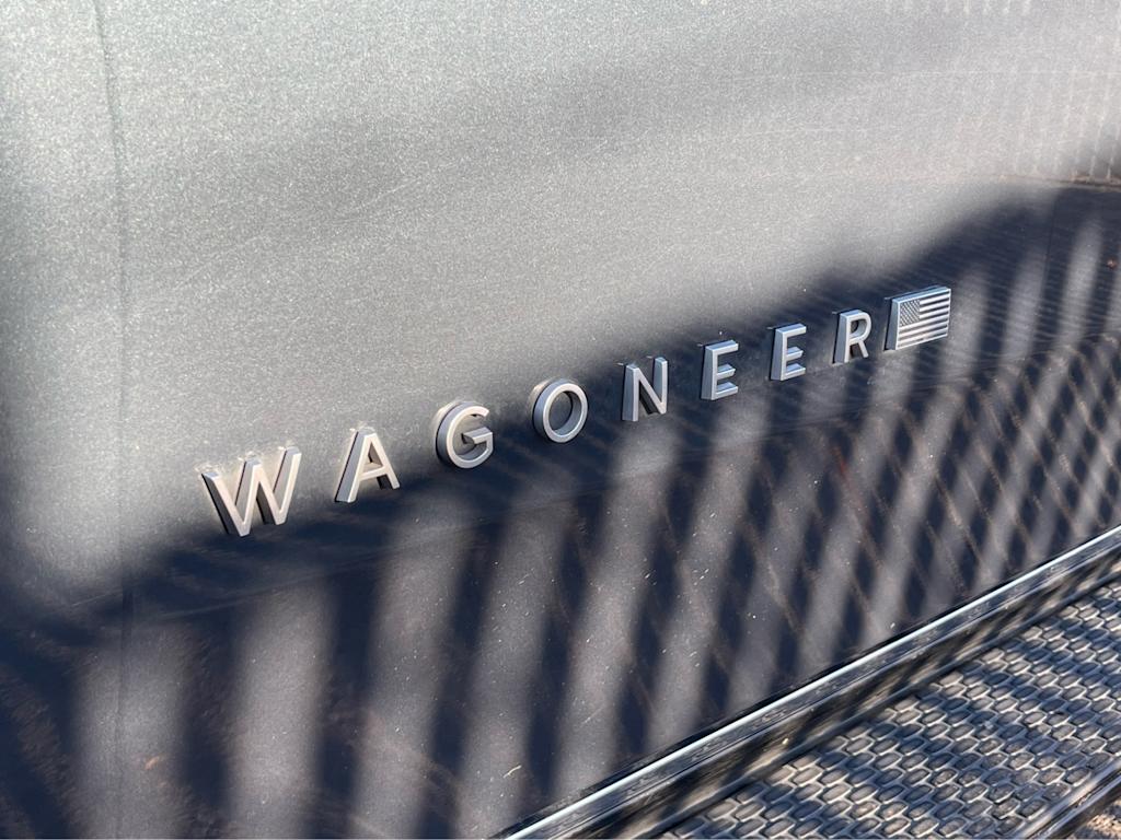 Thumbnail: 2023 Jeep Wagoneer - 6