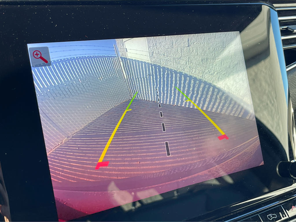 Thumbnail: 2023 Jeep Wagoneer - 24