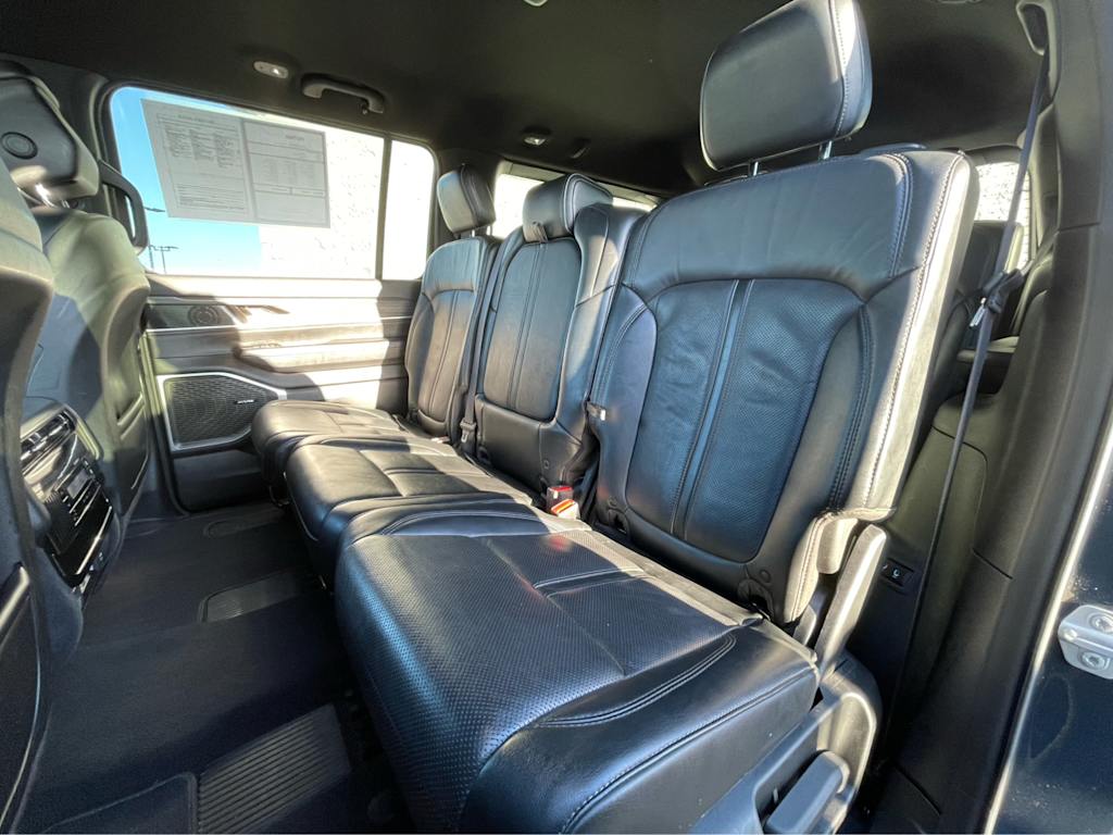 Thumbnail: 2023 Jeep Wagoneer - 10