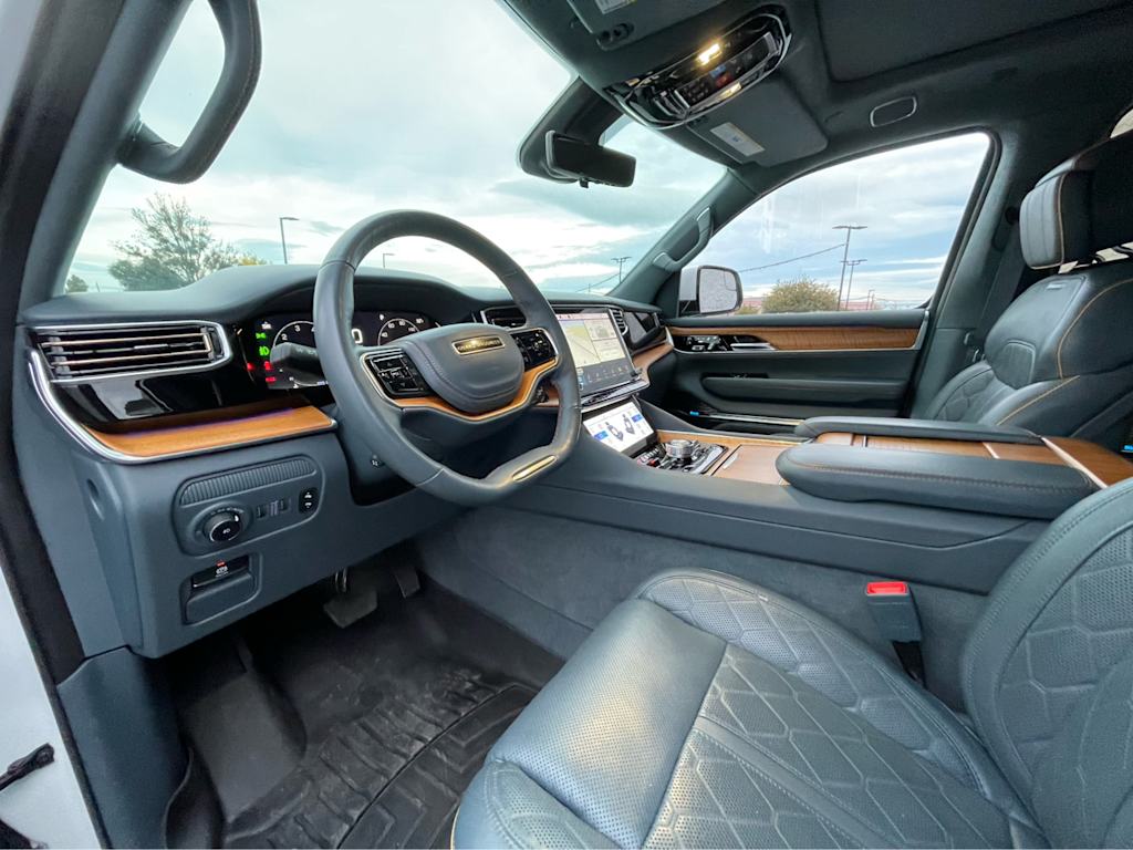 Thumbnail: 2022 Jeep Grand Wagoneer - 2