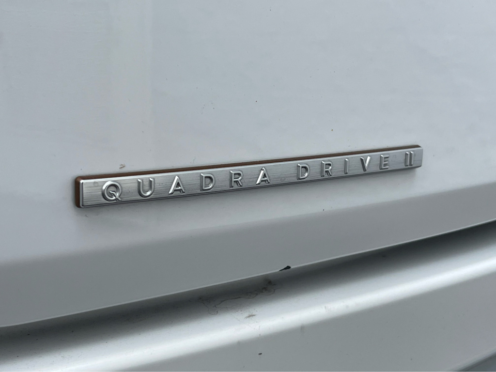 Thumbnail: 2022 Jeep Grand Wagoneer - 18