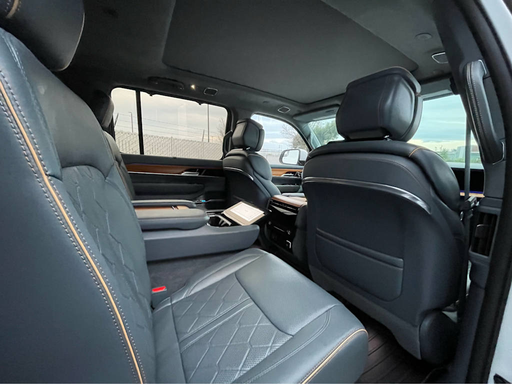 Thumbnail: 2022 Jeep Grand Wagoneer - 26