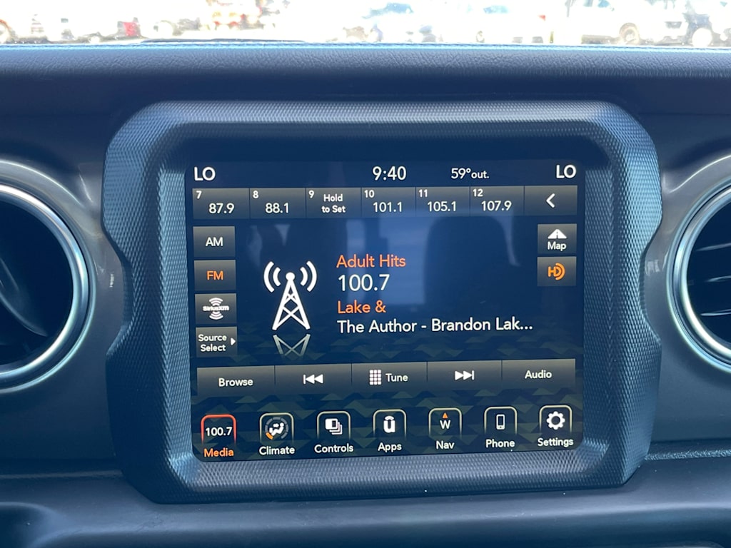 Thumbnail: 2023 Jeep Gladiator - 13