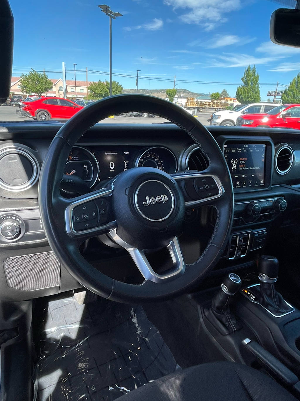 Thumbnail: 2023 Jeep Gladiator - 12