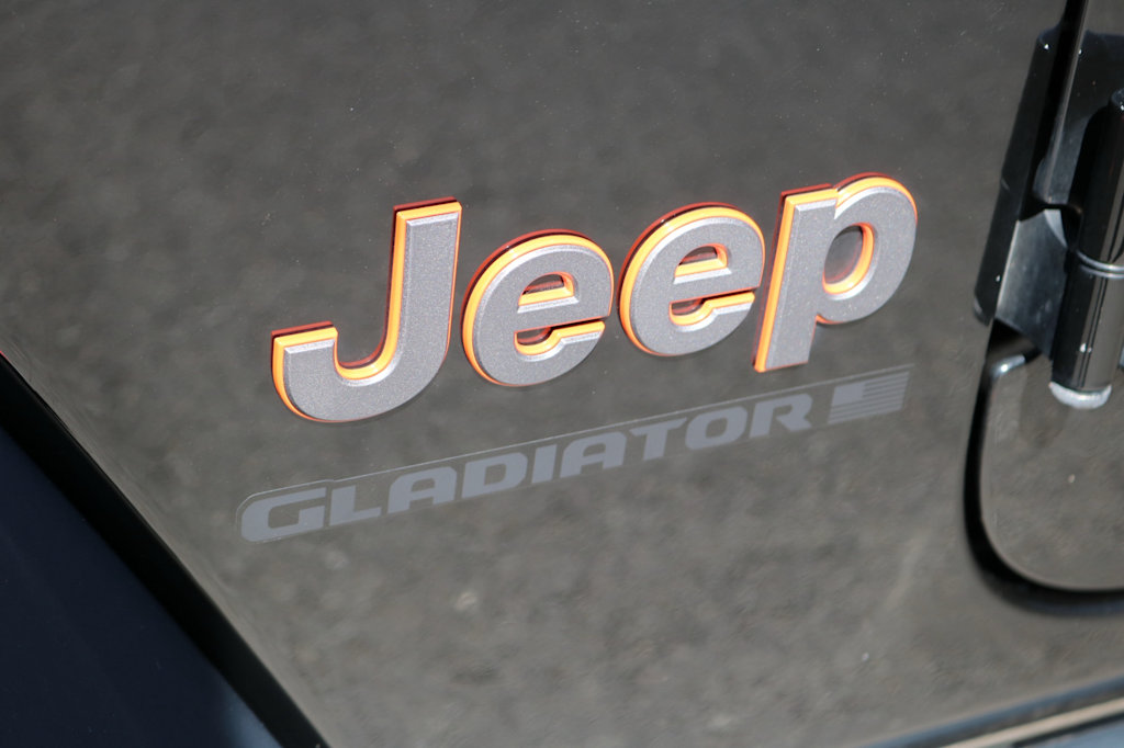 Thumbnail: 2024 Jeep Gladiator - 18