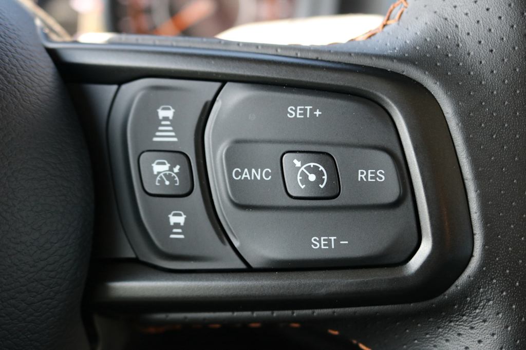 Thumbnail: 2024 Jeep Gladiator - 25