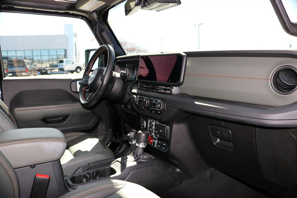 Thumbnail: 2024 Jeep Gladiator - 8