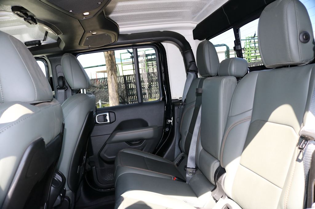 Thumbnail: 2024 Jeep Gladiator - 27